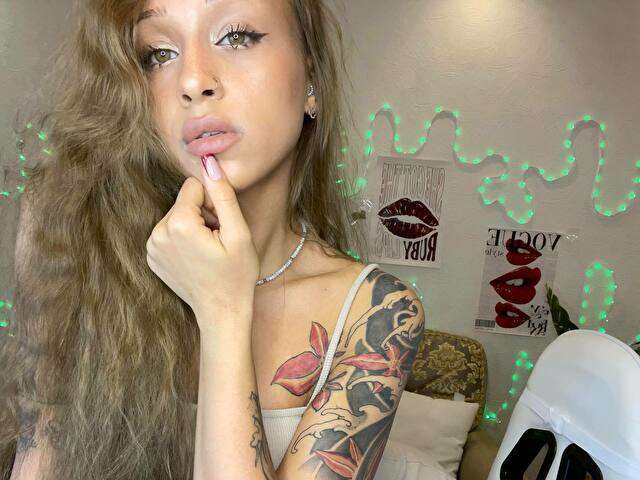 DINAHOT free sexy photo