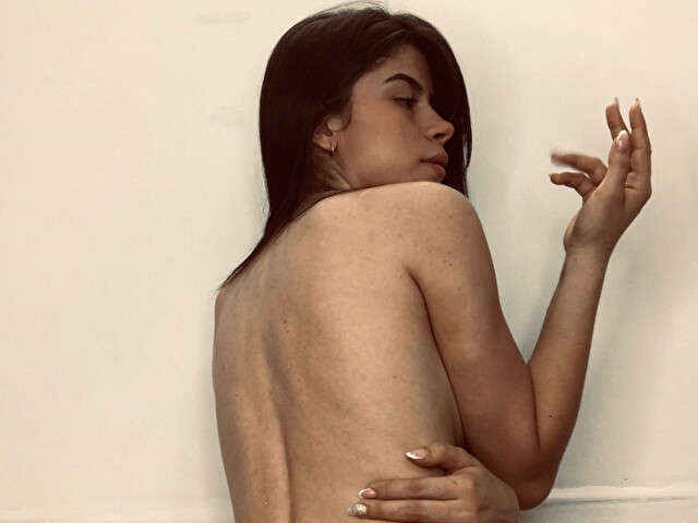 TIFANYSAIN free hard sexy photo