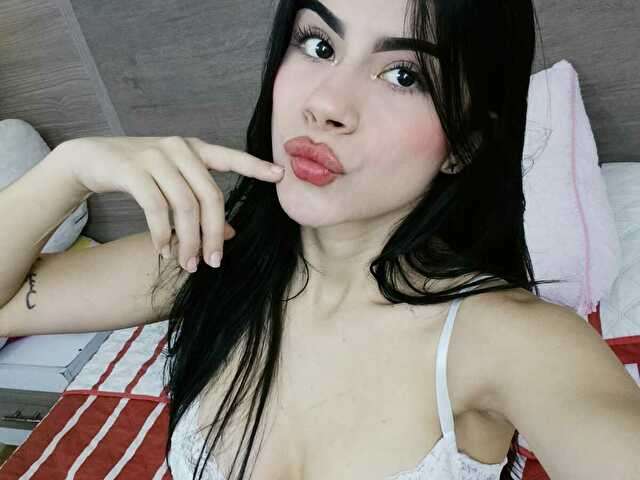 TIFANYSAIN free sexy photo