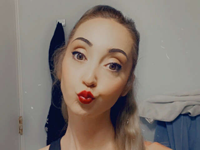 DAPHNEY free sexy photo