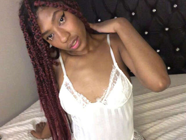 PETITSALOPE free sexy photo