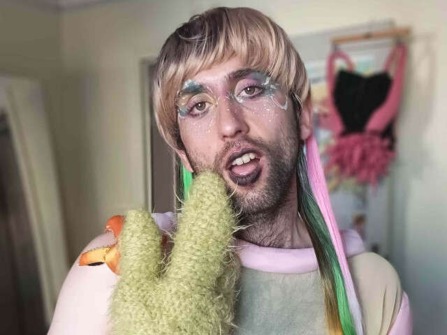 SHEMANTIS free sexy photo