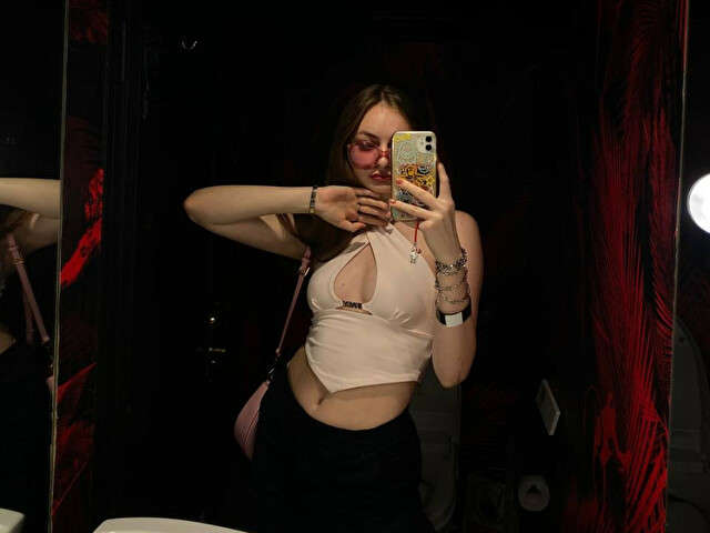 MADISONCARE free sexy photo