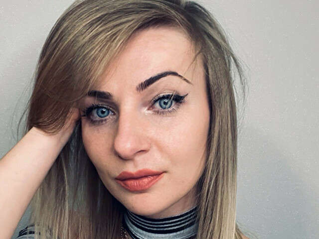YOURKISSES free sexy photo