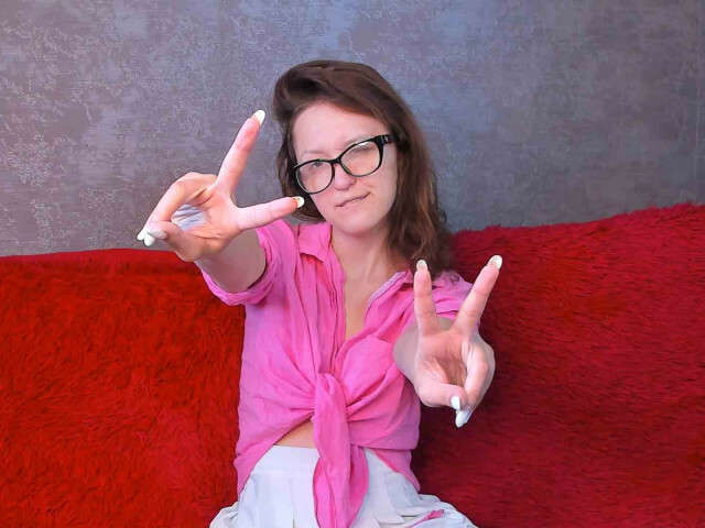 MILOTYONLINE free sexy photo