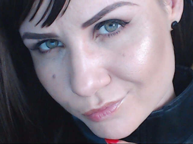 HQUEENN free sexy photo