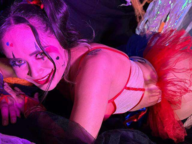 PAMELALEAH free sexy photo