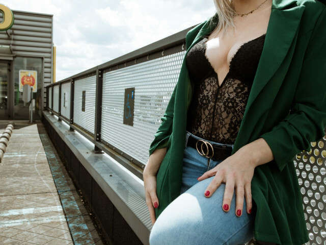 MISSKITTYCAT free sexy photo