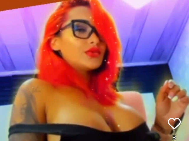 MIABRUNETTE free sexy photo