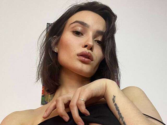 MILENAALANIS free sexy photo