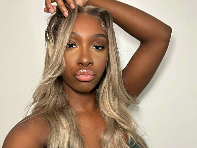 VIOLET6XFT free sexy photo