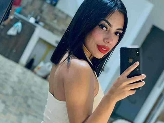 EMA free sexy photo