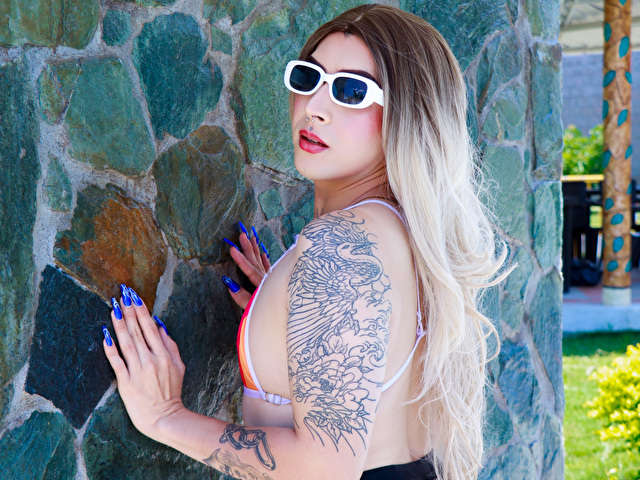 MAYATAYLOR free sexy photo