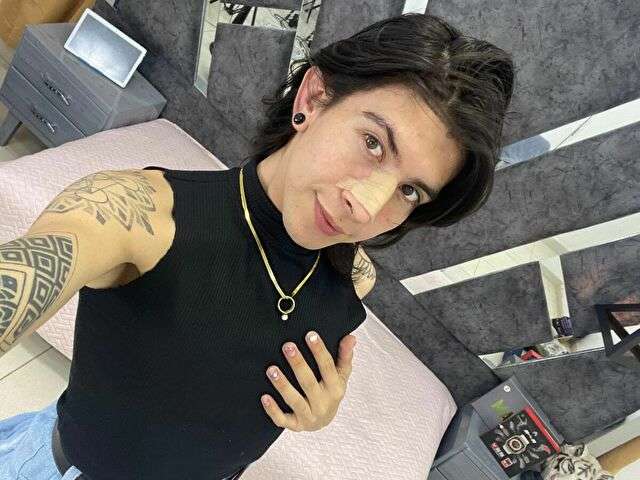 MAYATAYLOR free sexy photo