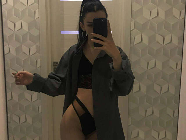 MILANAMEOW free hard sexy photo