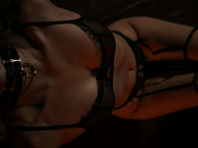 LEYAROSALIE free hard sexy photo