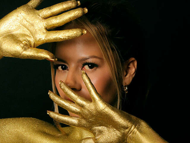 ERYNELUX free sexy photo