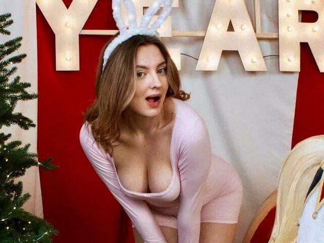 CRISTALNUTTY free sexy photo