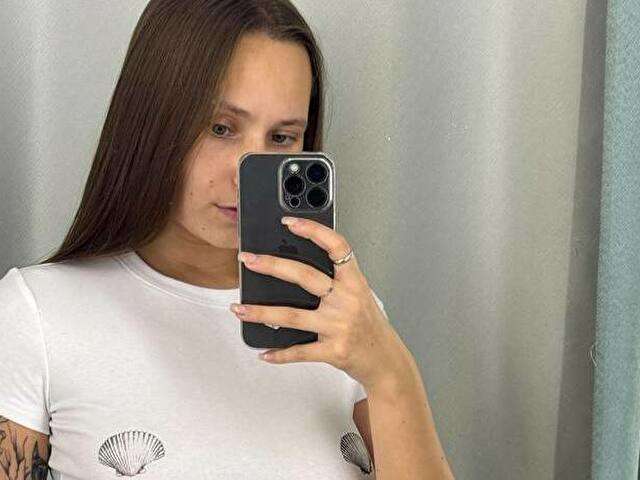 HOTCARAMELLS free sexy photo