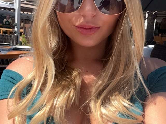 CRAZYBLONDE free sexy photo