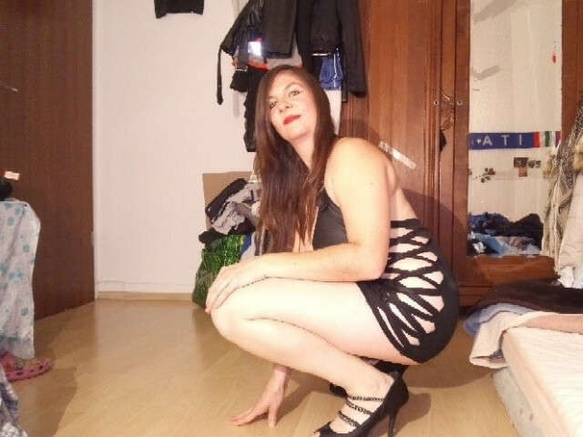 TANIA1988 free hard sexy photo