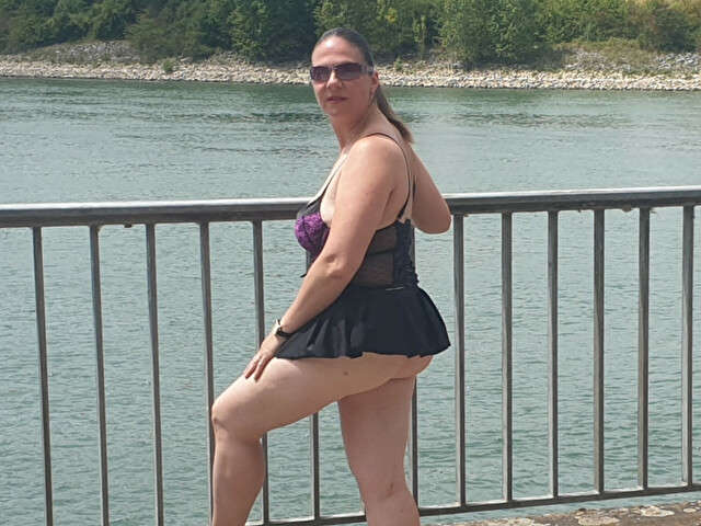 TANIA1988 free sexy photo
