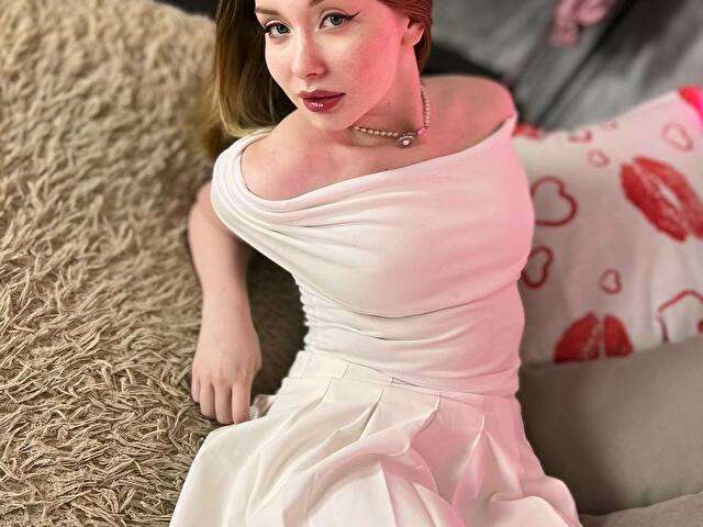 KAROLINAAA free sexy photo