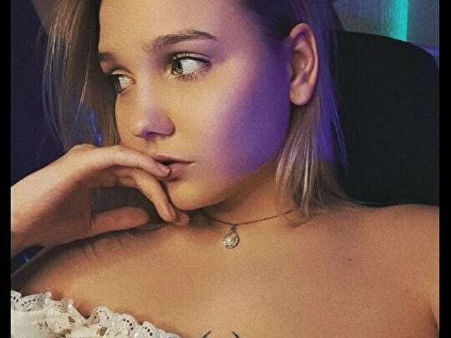 SABRINASPEL free sexy photo