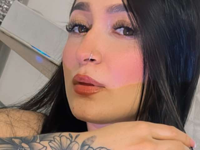 PAMELALISS free sexy photo