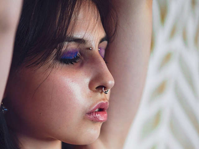 HOLDACSKA free sexy photo
