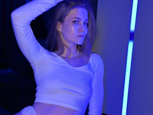 MIRADOPE free sexy photo