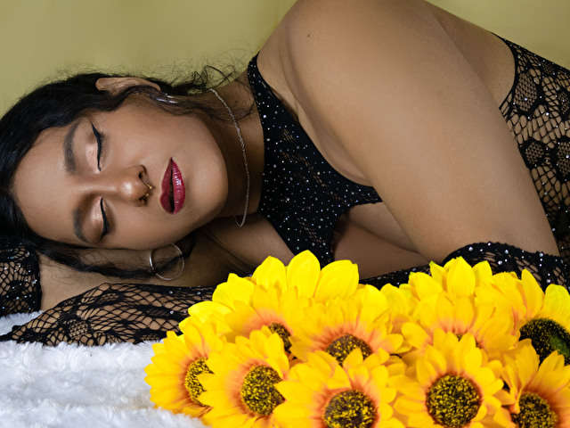 ALISONCHANTS free sexy photo