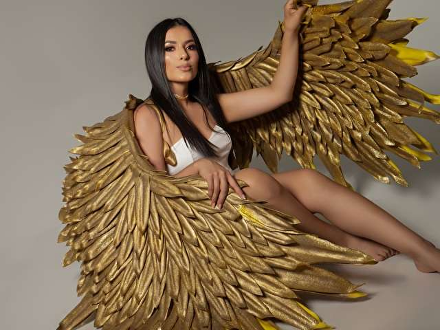 GABYEVANS1 free sexy photo