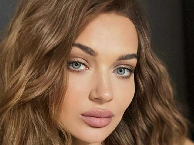 OLIVIAHOTTY free sexy photo