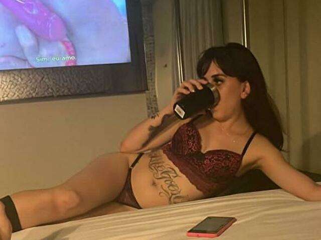 AMYVALENTINE free sexy photo