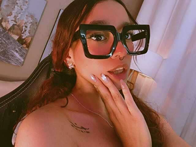 CHARLOTTEB free hard sexy photo