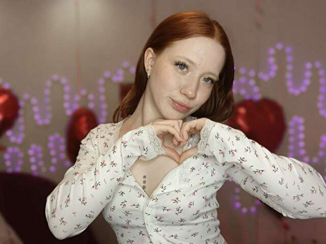 POLLYRED free sexy photo