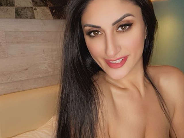 PURPLE free sexy photo