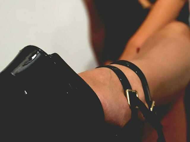 JULLLLLIIII free sexy photo