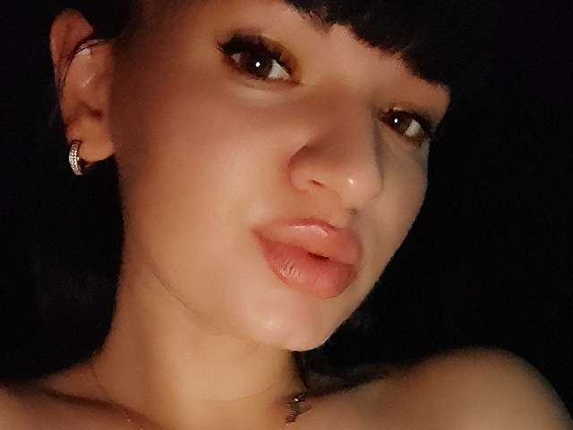 NIKAAAA free sexy photo