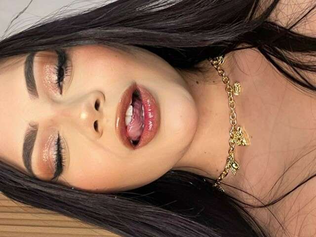 ANNIECOTSS free sexy photo