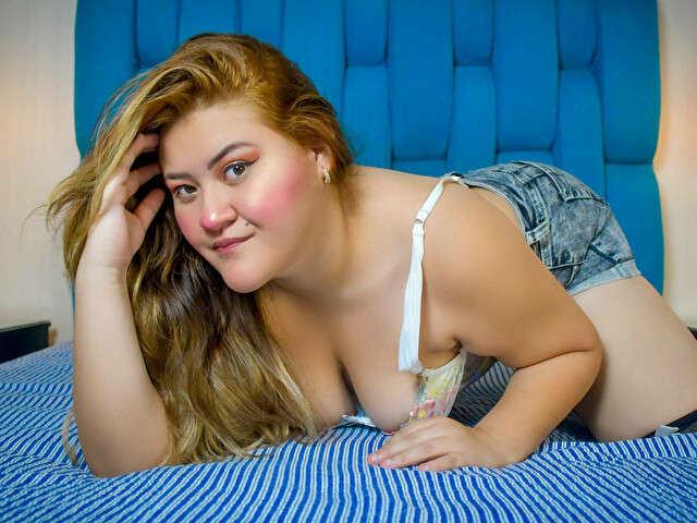 SOFIASAENZ free sexy photo