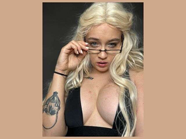 RAMONAKISS free sexy photo