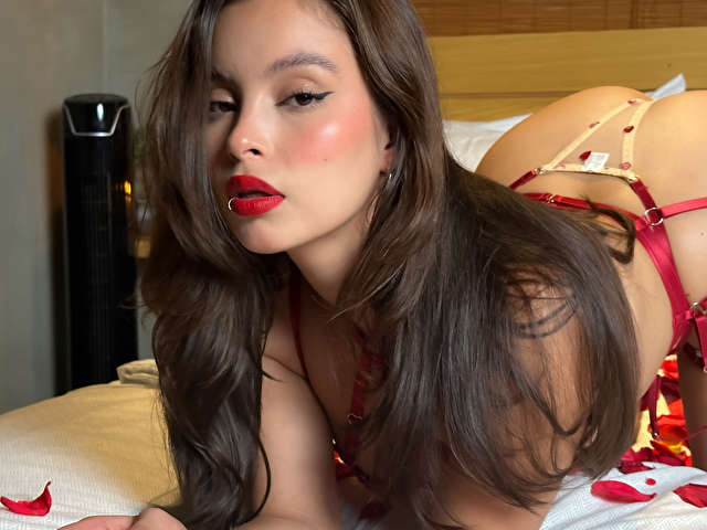 KIARAFIRE free sexy photo