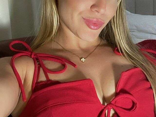 CHANTALL98 free sexy photo