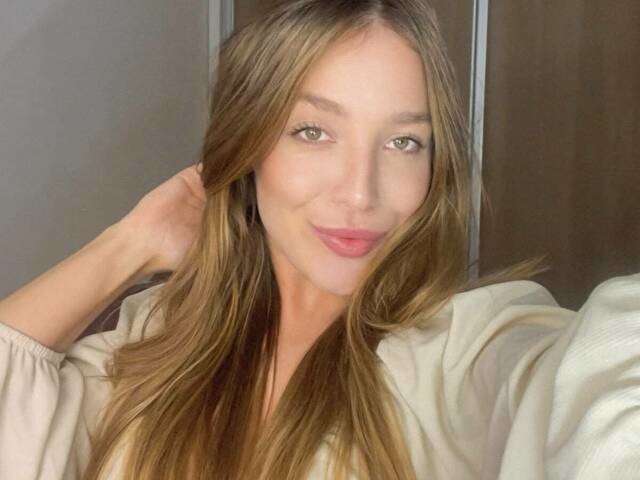 CHANTALL98 free sexy photo