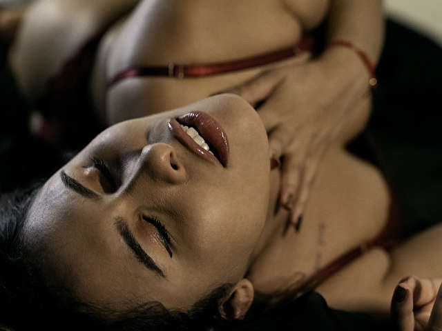 ALEXARIOS free sexy photo