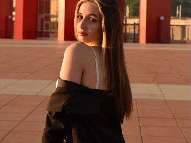 JIIGGLY free sexy photo