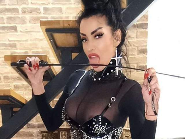 THECOUNTESS free hard sexy photo