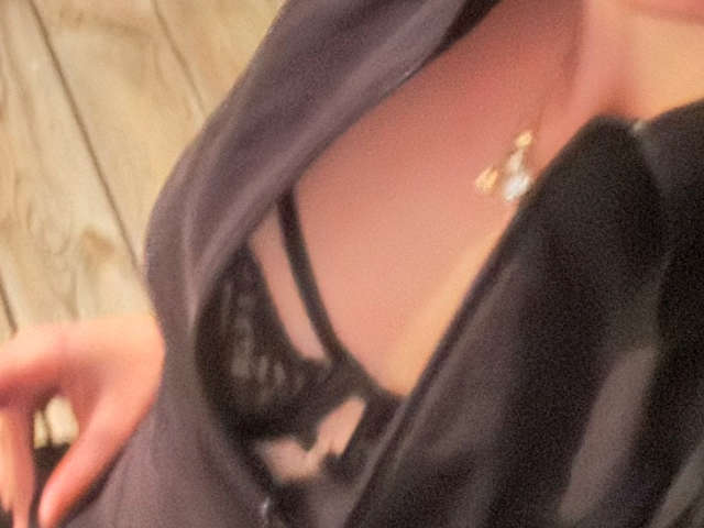 LILIDOUX free sexy photo